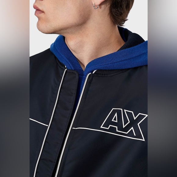 ARMANI EXCHANGE SATIN NYLON TWILL BOMBER JACKET
6KZB28 ZNJWZ 1510 - Picture 2 of 10